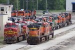 BNSF 3147 6417 1009 747 738 NS 3956 3948